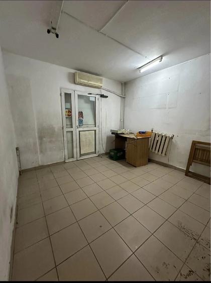 Spațiu comercial, de 50 mp, în Nicolina
