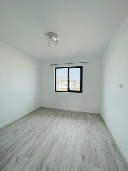 Casă individuală cu 4 camere cu Teren 510 Mp în Balotești