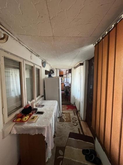 Casă individuală cu 5 camere cu Canalizare în Lascăr Catargiu