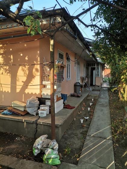Casă cu 2 camere în Huși