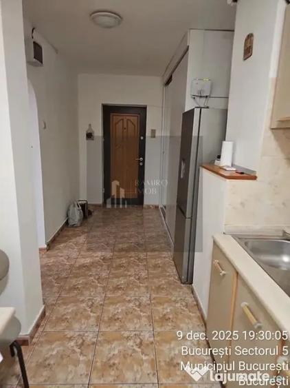 Apartament cu 2 camere decomandat în Ferentari