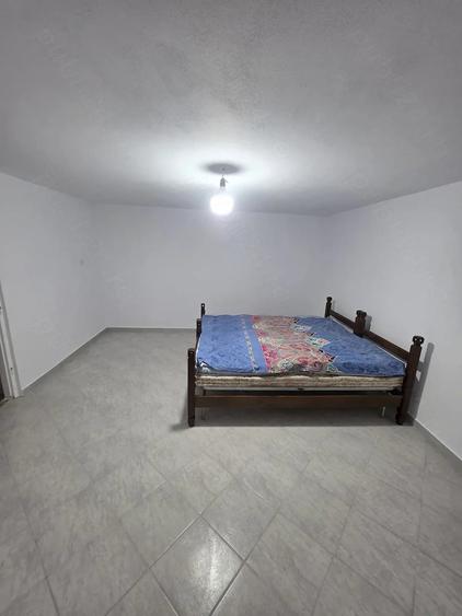 Casă cu 3 camere cu Teren 300 Mp în Tamași