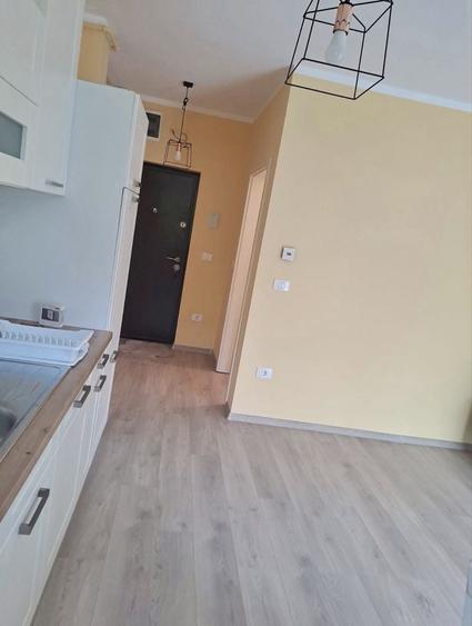 Apartament cu 2 camere semidecomandat în Aradului