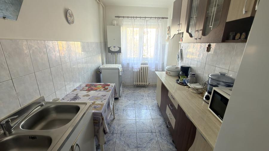 Apartament cu 2 camere în Vasile Aaron