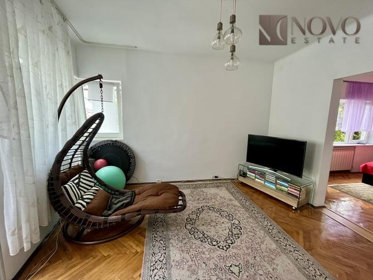 Apartament cu 4 camere semidecomandat, mobilat în Unirii