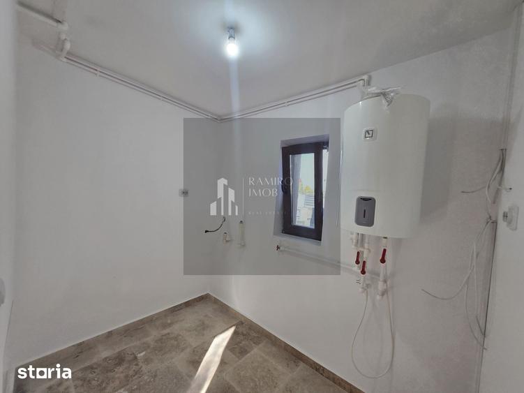 Casă cu 6 camere cu Teren 300 Mp în Central