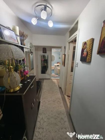 Apartament cu 2 camere decomandat în Siret