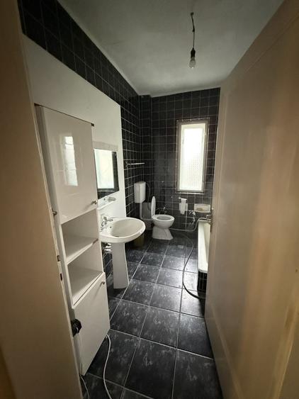 Casă cu 2 camere cu Teren 700 Mp în Central