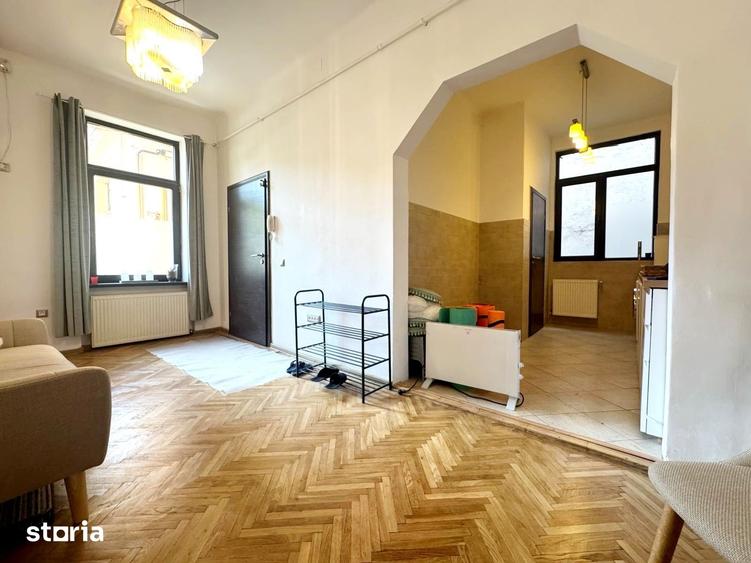 Apartament cu 2 camere, mobilat în Central