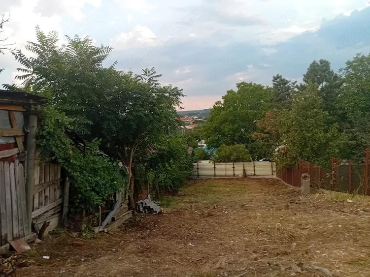Teren de 500 mp, în Exterior Vest