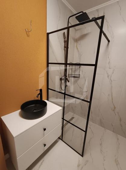 Apartament cu 2 camere semidecomandat, mobilat în Iris