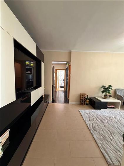 Inchiriere 3 camere zona Racadau gama LUX, etaj 5, insorit - 11