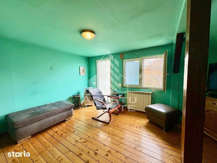 Casă cu 8 camere cu Teren 548 Mp în Fabric