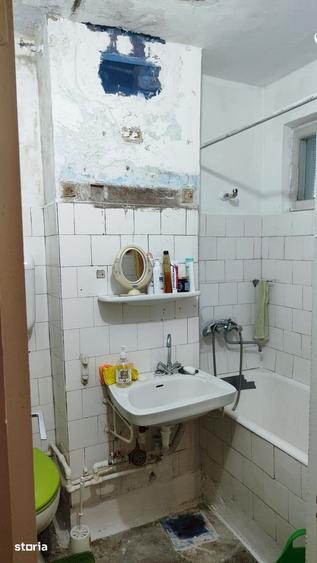 Apartament cu 4 camere în Obor