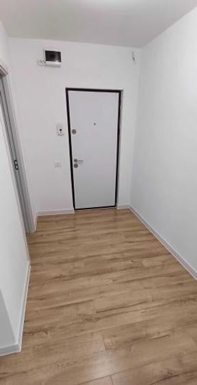 Apartament cu 2 camere decomandat în Trocadero
