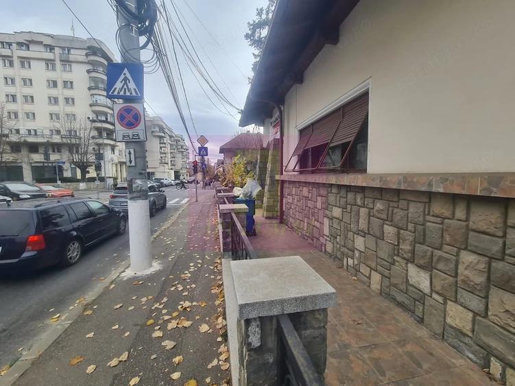 Spațiu comercial, de 711 mp, în Central