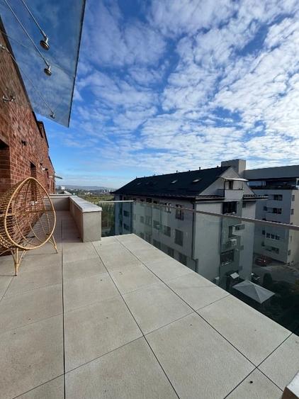 Apartament cu 3 camere decomandat, mobilat în Gheorgheni