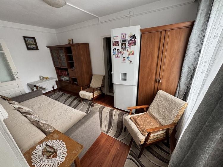 Apartament cu 2 camere nedecomandat în Liteni