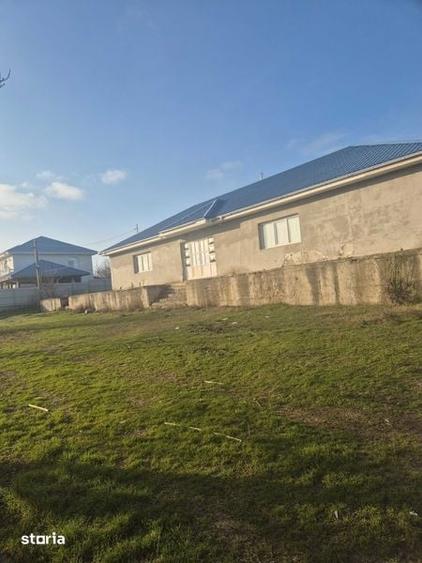 Casă cu 3 camere cu Teren 1300 Mp în Măstăcani