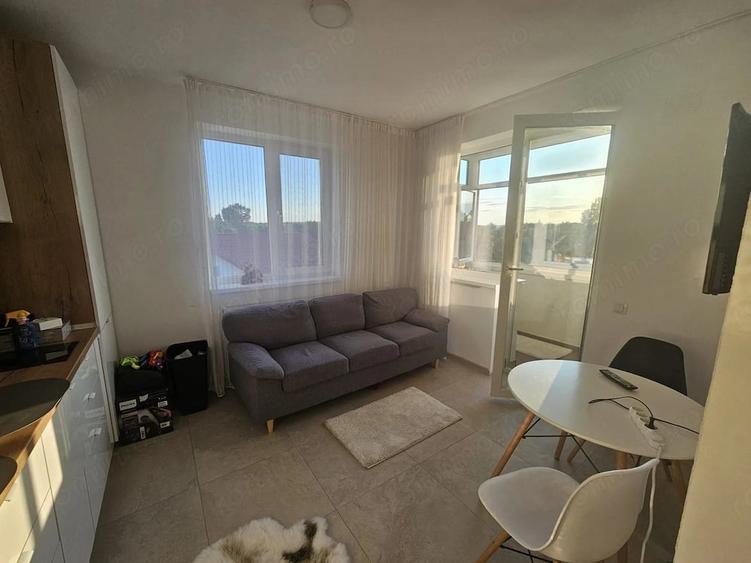 Apartament cu 2 camere decomandat în Golești (Ștefănești)