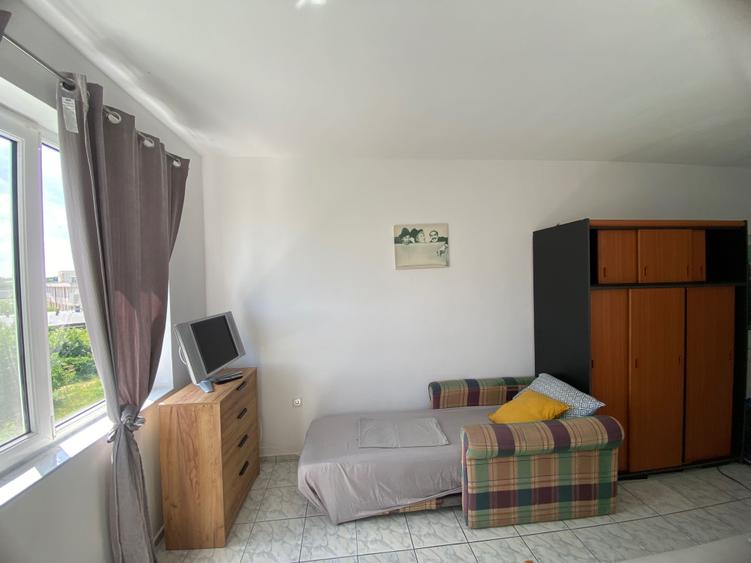 Apartament cu 2 camere decomandat în Exterior Vest
