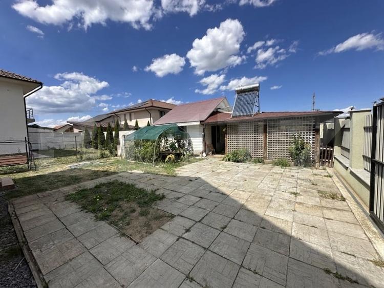 Casă individuală cu 6 camere cu Canalizare în Gilău
