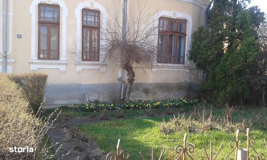 Casă cu 4 camere cu Teren 810 Mp în Fălticeni
