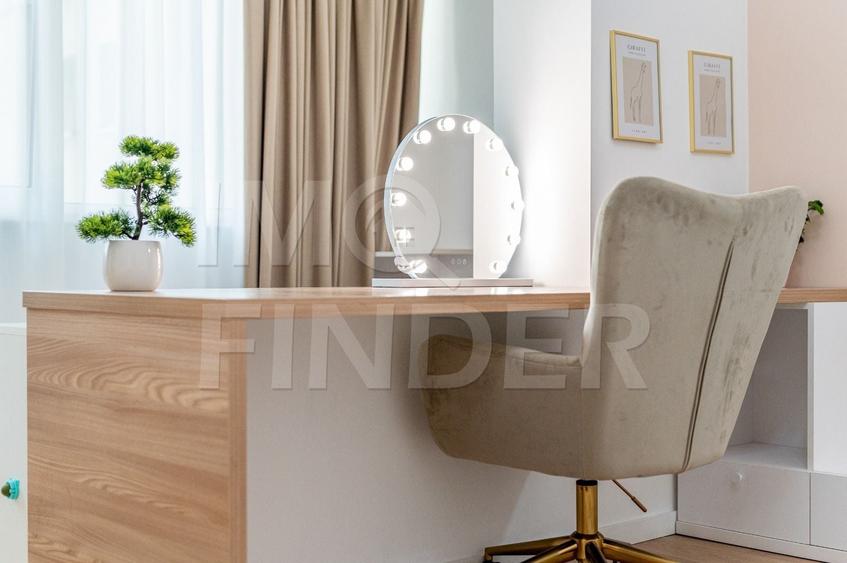 Apartament cu 5 camere decomandat, mobilat în Plopilor