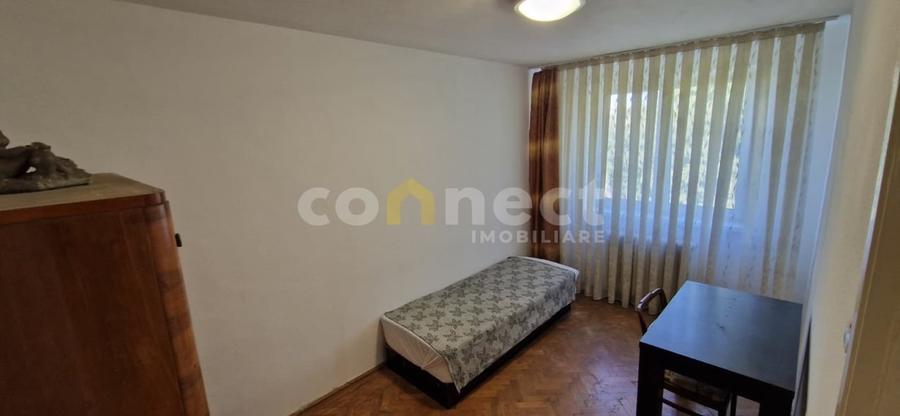 Apartament cu 4 camere decomandat în Gheorgheni