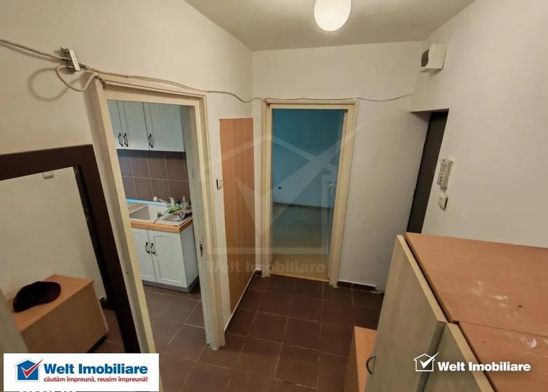 Apartament cu 3 camere semidecomandat în Gheorgheni