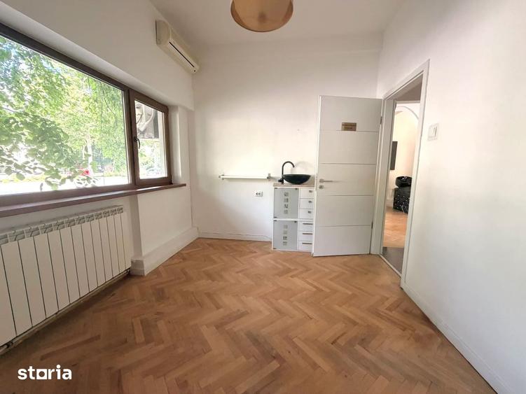 Apartament cu 3 camere în Victoriei