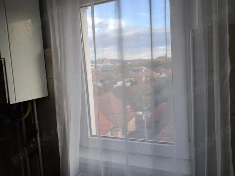 Apartament cu 2 camere semidecomandat în Vitrometan