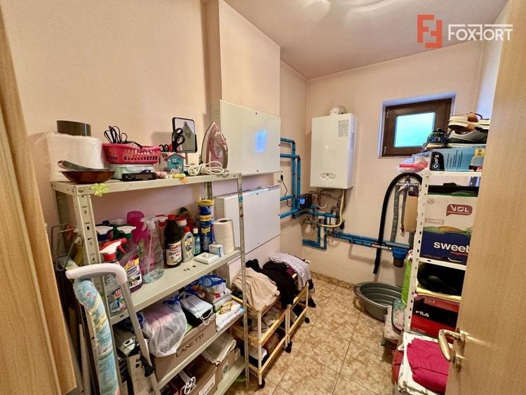Casă individuală cu 4 camere cu Canalizare în Moșnița Nouă