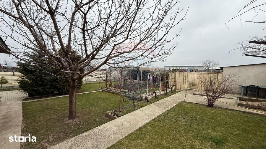 Casă cu 3 camere cu Teren 983 Mp în Munteni
