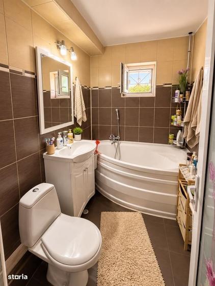 Apartament cu 3 camere decomandat în Barieră