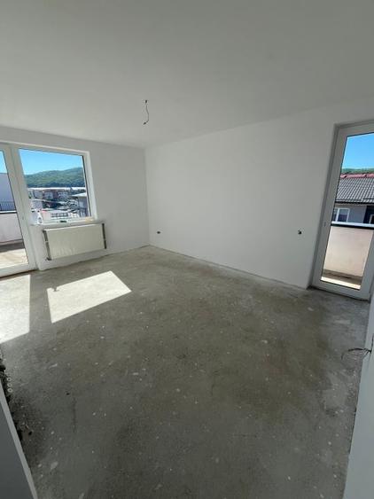 Apartament cu 2 camere decomandat în Florești — fotografia 1