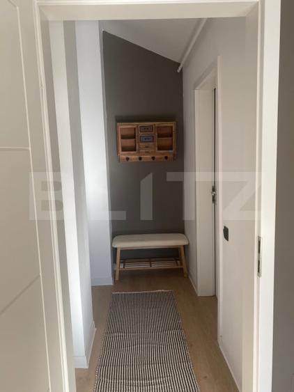 Apartament cu 3 camere semidecomandat, mobilat în Florești