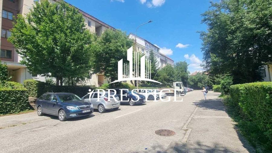 Garsonieră semidecomandată, mobilată în Valea Aurie