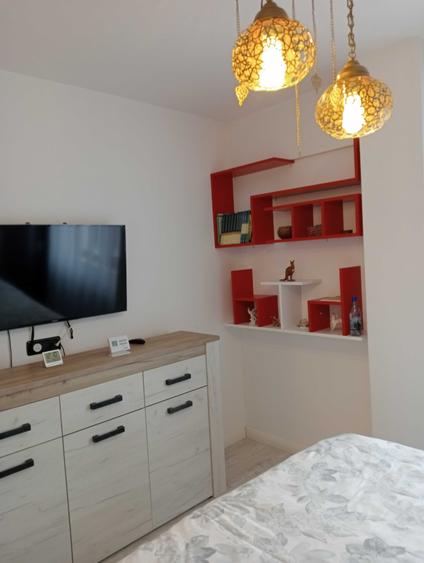 Apartament cu 2 camere decomandat în Calea Severinului