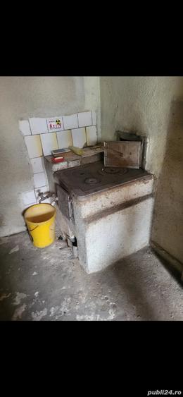 Casă cu 4 camere cu Teren 800 Mp în Vădăstrița