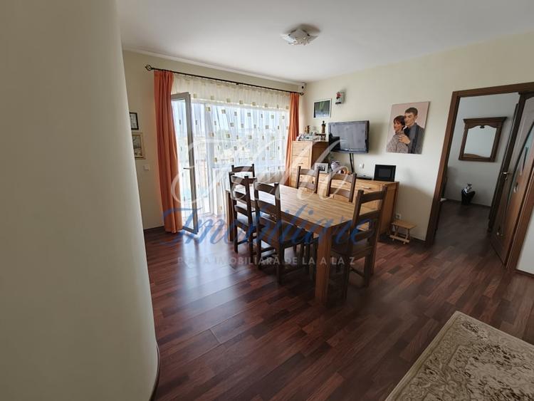 Apartament cu 2 camere, mobilat în Florești