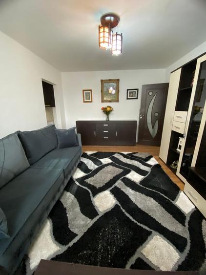 Apartament cu 2 camere semidecomandat în Alecu Russo