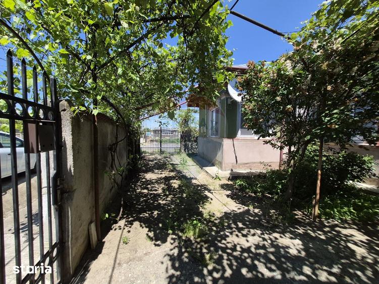 Casă cu 4 camere cu Teren 662 Mp în Vidra