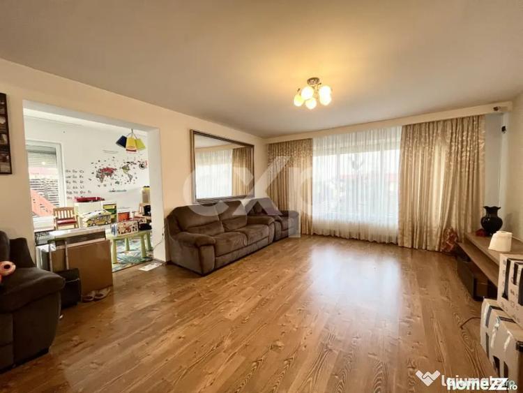 Casă cu 7 camere cu Teren 520 Mp în Corbeanca
