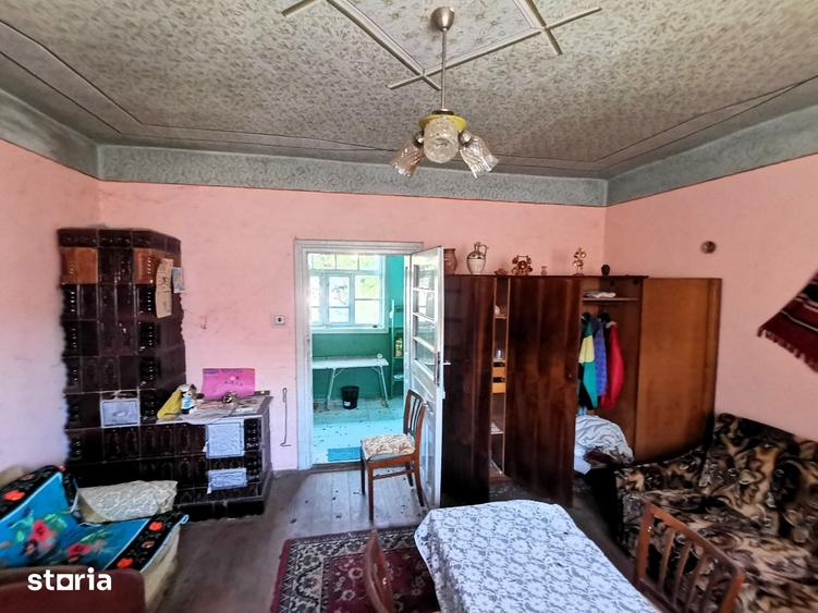 Casă cu 3 camere cu Teren 1356 Mp în Sâmbăta