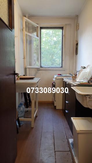 Apartament cu 2 camere decomandat în Drumul Taberei