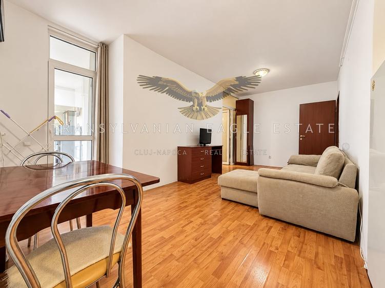 Apartament cu 2 camere semidecomandat, mobilat în Central