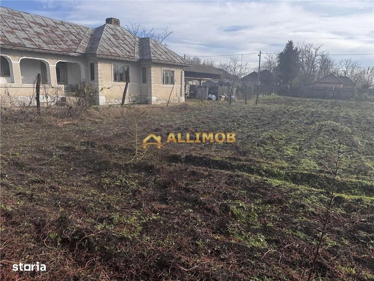 Casă cu 4 camere în Fulga