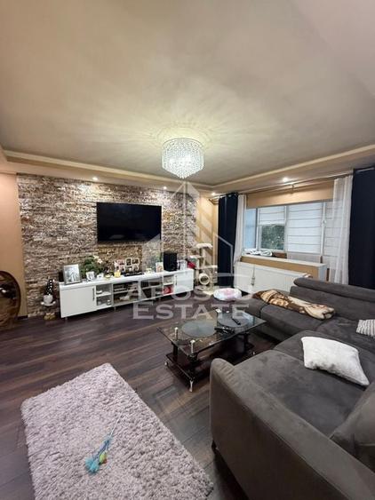 Apartament cu 2 camere decomandat, mobilat în Lunei