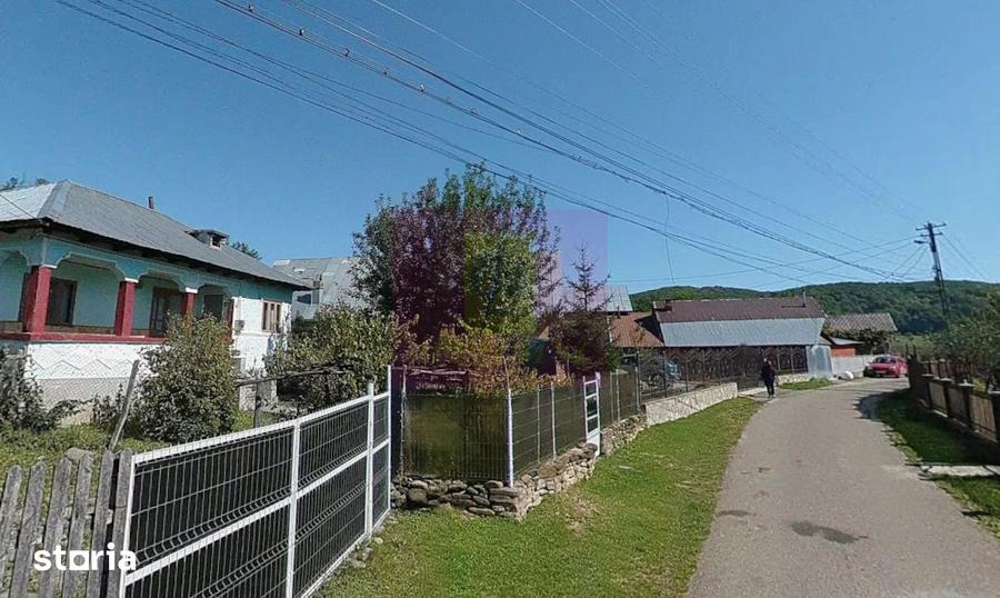 Casă cu 3 camere cu Teren 3410 Mp în Aluniș